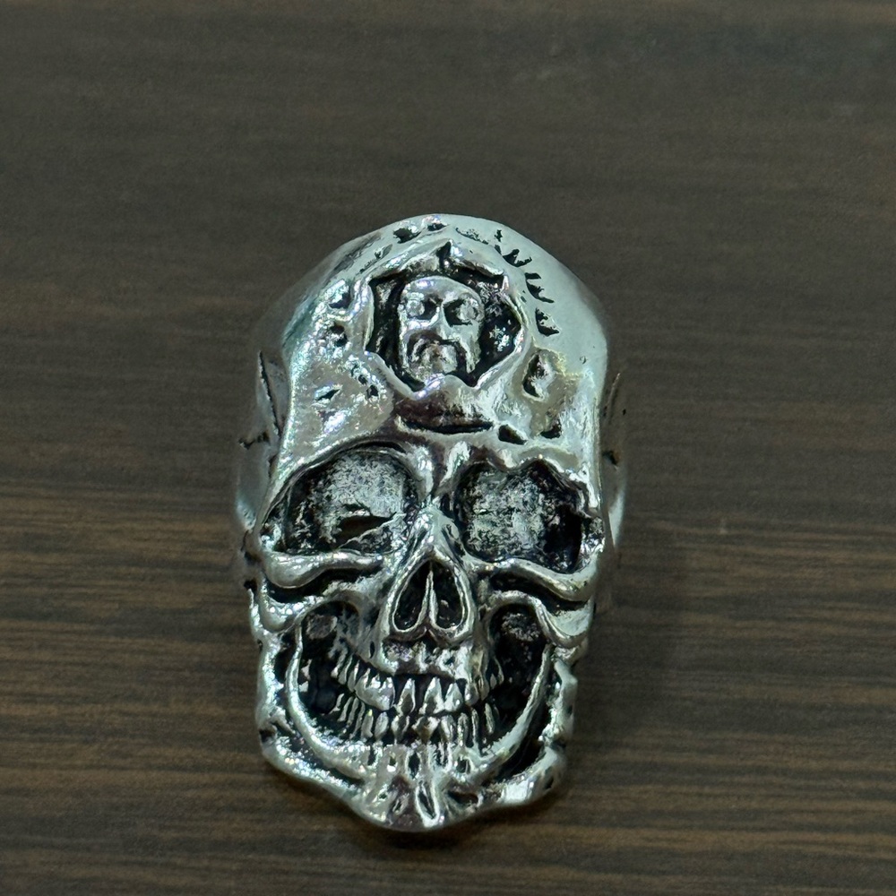 Silver Skull Ring